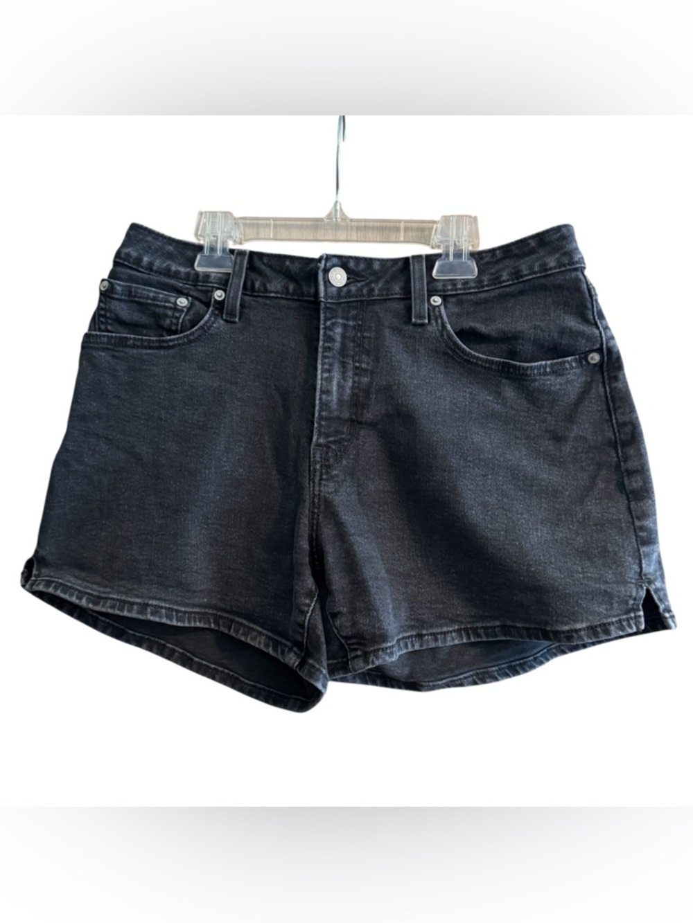 💜4/$40 Levi’s Women’s Black Denim High-Rise Shorts